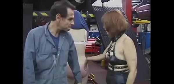 Mechanic and his depraved wife humiliate two frightened chicks in a car repair shop
